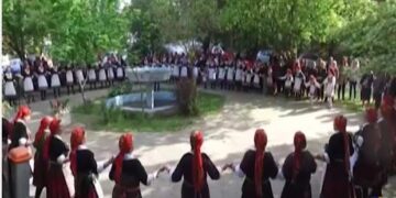 Πρωτομαγιά στον Κρόκο Κοζάνης – Οι γυναίκες του πολιτιστικού συλλόγου “θεματοφύλακες” της παράδοσης