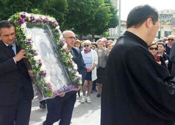 Η θρησκεία ενώνει τους Νεοδημοκράτες – Ο Επίκαιρος καταγράφει