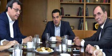 Συνάντηση Τσίπρα – Καρυπίδη στην «σκιά» της συμφωνίας για τη ΔΕΗ