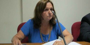Πρόταση ψηφίσματος της Λαϊκής Συσπείρωσης, που υιοθετήθηκε από το Δημοτικό Συμβούλιο Εορδαίας, για μόνιμο προσωπικό και σταθερή δουλειά