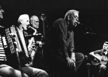 Οι Χειμερινοί Κολυμβητές στην «Αίθουσα» του ΔΗ.ΠΕ.ΘΕ. Κοζάνης