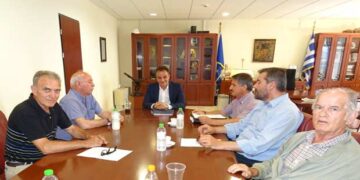 Συνάντηση Περιφερειάρχη Θ. Καρυπίδη με Συλλόγους Πολυτέκνων (βίντεο)