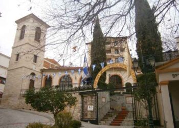 Ιερό Λείψανο του Αγίου Λουκά του Ιατρού στον Ιερό Ναό των Αγίων Αναργύρων Κοζάνης