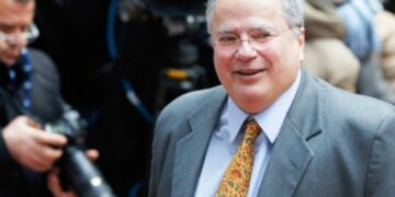 Oμιλία με θέμα: «Η Ελλάδα στο σημερινό κόσμο», με ομιλητή τον Υπουργό Εξωτερικών Νίκο Κοτζιά