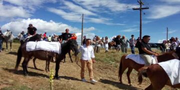 Παραδοσιακό και το φετινό πανηγύρι του Αγίου Παντελεήμονα στη Βλάστη – Με τους καβαλάρηδες να κλέβουν την παράσταση