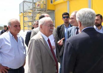 O Δήμαρχος Βοίου και πρόεδρος ΔΣ της ΔΙΑΔΥΜΑ στα εγκαίνια της μονάδας επεξεργασίας απορριμμάτων (Δελτίο τύπου)