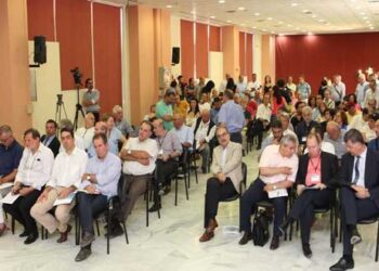 Εύλογα ερωτήματα για τη συνάντηση Τσίπρα – Συνδικαλιστών στο Συνέδριο – Ο Επίκαιρος καταγράφει