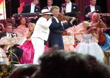 Οι μουσικές επιλογές του e-ptolemeos.gr – Lou Bega & André Rieu – Mambo No. 5 (Live 2016)