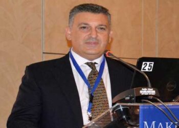 Η δικτατορία ενός γιαλαντζί προλεταριάτου – Γράφει ο Ιωάννης Κούτρας