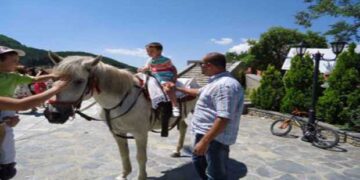 Δηλώσεις συμμετοχής για το έθιμο των καβαλάρηδων του Δεκαπενταύγουστου στη Σιάτιστα