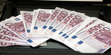 Πτολεμαΐδα: Έφοδος στο άντρο του παράνομου τζόγου – Τζίρος 2.000.000 ευρώ και εκλεκτοί πελάτες!