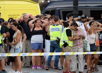Τρόμος στην Ισπανία από τις δύο επιθέσεις: 13 νεκροί και 100 τραυματίες