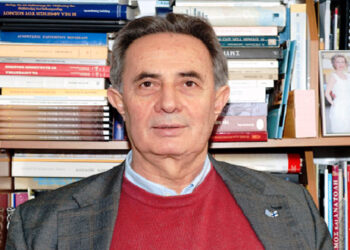 Κ. Φωτιάδης: Χαιρετίσματα στους συνέδρους. Εγώ κρατάω την ουσία και ονειρεύομαι