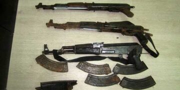 «Παραγγελιά» από μπράβους της νύχτας ο οπλισμός που βρέθηκε στα ελληνοαλβανικά σύνορα