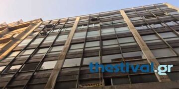Θεσσαλονίκη: Νεκρός 48χρονος που έπεσε από μπαλκόνι πολυκατοικίας