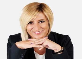 “Η Εργαλειοποίηση της Δικαιοσύνης – Βήμα προς τη Διολίσθηση στον Αυταρχισμό” – Γράφει η Σόνια Τάνταρου – Κρίγγου