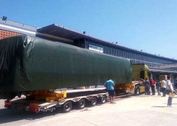 Θεσσαλονίκη: Έφτασε στη ΔΕΘ το πρώτο υπερσύγχρονο βαγόνι του Μετρό της πόλης