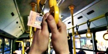 Δωρεάν από σήμερα οι άνεργοι στα λεωφορεία του ΟΑΣΘ