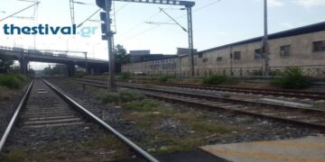 Βέροια: Σύγκρουση ΙΧ με διερχόμενη αμαξοστοιχία – Σοβαρά τραυματισμένος ο 37χρονος οδηγός