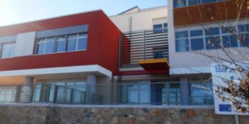 Μειωμένος ο αριθμός μαθητών στα Δημοτικά: Η νέα σχολική χρονιά ξεκινά με “βιοκλιματικό” δημοτικό στη ΖΕΠ – Και 7 ενοικιαζόμενα νηπιαγωγεία στην Πτολεμαΐδα