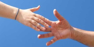 Έκκληση για βοήθεια σε βρέφος από τη Φλώρινα