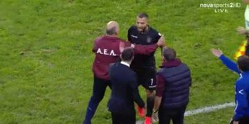 Ο Κούγιας έφτυσε τον Ελ Καντουρί! (Βίντεο)