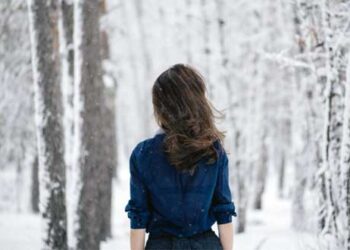 10 μυστικά για δυνατά μαλλιά το χειμώνα & ποια προϊόντα να χρησιμοποιήσεις