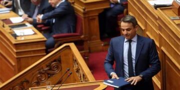 Tι έγινε στη συνάντηση Μητσοτάκη με τους βορειοελλαδίτες βουλευτές της ΝΔ για το όνομα των Σκοπίων