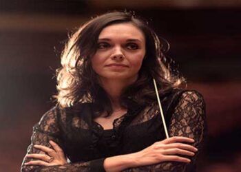 Οι μουσικές επιλογές του e-ptolemeos.gr – Zoe Zeniodi, conductor – Tchaikovsky Symphony