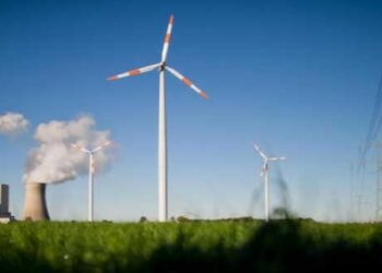 ΥΠΕΝ: Ξεκινά την εκπόνηση του μακροχρόνιου ενεργειακού σχεδιασμού – Οι βασικές παράμετροι για λιγνίτη και ΑΠΕ