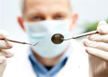 “Φάμπρικα” με ελληνικά δόντια στα Σκόπια!