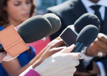 Ήλιος και φεγγάρι! – Γράφει ο Πολυχρόνης Ρουσσάκης