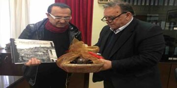 Ο Λευτέρης Πανταζής στο Δημαρχείο Καστοριάς (Βίντεο)