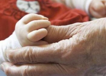 «Σβήνει» η Ελλάδα: Περισσότεροι οι θάνατοι από τις γεννήσεις και στη Δυτική Μακεδονία!