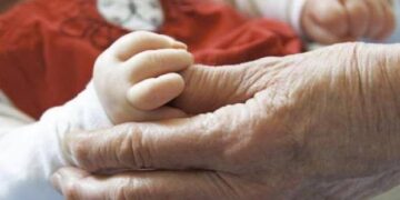 «Σβήνει» η Ελλάδα: Περισσότεροι οι θάνατοι από τις γεννήσεις και στη Δυτική Μακεδονία!