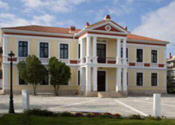 Πρόβες με τον χοράρχη κ. Βασίλειο Δόντσιο η Παραδοσιακή Χορωδία Ενηλίκων στο Δημοτικό Ωδείο Κοζάνης