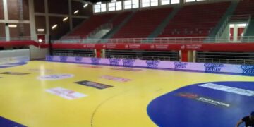 Παρακολουθήστε Live τη διακύμανση του αγώνα της εθνικής στο χαντ-μπολ