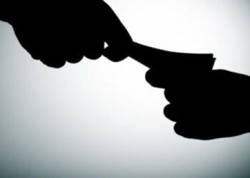 Πολιτική Διαφθορά – Μεμπτοί και άμεμπτοι! – Γράφει ο Ρουσσάκης Πολυχρόνης