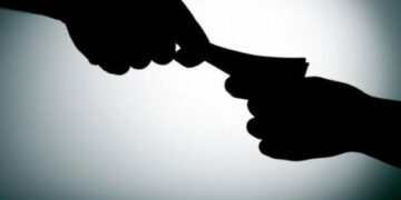 Πολιτική Διαφθορά – Μεμπτοί και άμεμπτοι! – Γράφει ο Ρουσσάκης Πολυχρόνης