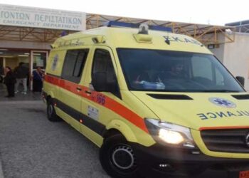 Πτολεμαΐδα: Κινδύνεψε η ζωή του γιατί το ασθενοφόρο δεν είχε αντάπτορα για να συνδεθεί το οξυγόνο!