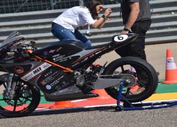 “Σάρωσε ο «Τυφώνας» των φοιτητών από την Κοζάνη” – Αφιέρωμα της εφημερίδας “Νέα Σελίδα”