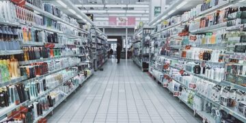 Απαγορεύτηκαν από την αγορά 74 καλλυντικά – Μεταξύ άλλων ανακαλούνται κραγιόν, κρέμες για μωρά, λοσιόν και μαλακτικά μαλλιών