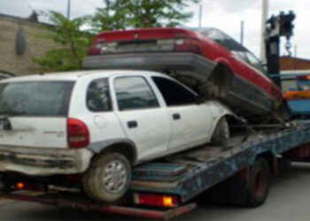 Δήμος Αμυνταίου: Σε εξέλιξη το πρόγραμμα απομάκρυνσης των εγκαταλελειμμένων αυτοκινήτων