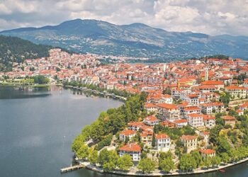 Καστοριά: Μνημείο φυσικής ομορφιάς – Αφιέρωμα από το ΕΘΝΟΣ