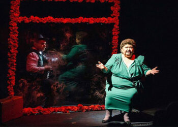 ΔΗΠΕΘΕ Κοζάνης: Η «κυρία Γαλάτεια» θα συνεχίσει να… βραδιάζει και μετά τις 8 Νοεμβρίου – Παράταση για την εξαιρετική παράσταση με την Καίτη Μαζόχα