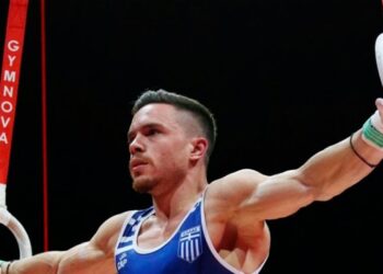 Παγκόσμιος Πετρούνιας: Έγραψε ιστορία με τρίτο σερί χρυσό στους κρίκους – Είναι αήττητος εδώ και 2,5 χρόνια!