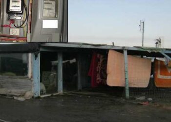 Πτολεμαΐδα: Δικάζονται 26 Ρομά για ρευματοκλοπή στον προσωρινό καταυλισμό