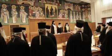 Ιεραρχία: «Κόκκινη γραμμή» το μισθολόγιο των κληρικών