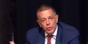 Θεσσαλονίκη: Δείτε ποιος είναι ο νέος υποψήφιος Δήμαρχος Νίκος Ταχιάος – Το βιογραφικό του