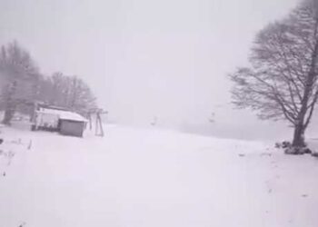 Λευκό τοπίο και αρκετά εκατοστά χιονιού στο χιονοδρομικό κέντρο Βασιλίτσας – Νέο VIDEO